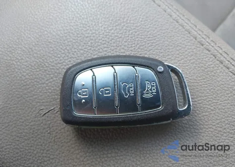 2017 Hyundai Tucson Sport z USA, uszkodzony, nr VIN KM8J3CA25HU374407